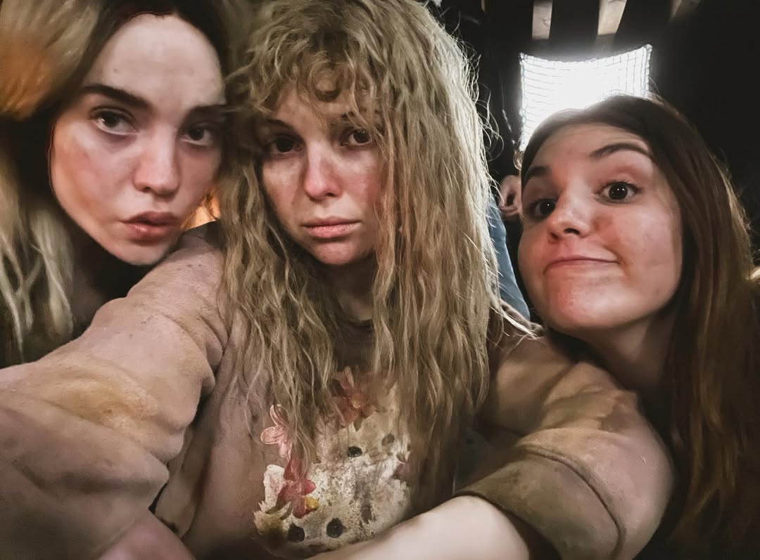 abigailblossoms's tweet photo. this trio loves to take a pic together which is funny because mistynat is shauna's biggest nightmare https://t.co/WCjoGQBBA2