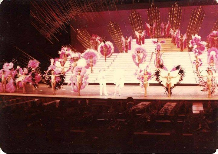 BakkeDrake's tweet photo. I wish I could do this just one more time! A fave! "Pink Staircase" number for the "Hello Hollywood Hello" show! MGM Ballys Grand Hotel Reno, Nevada💗💗💗 https://t.co/LoDTAuIcH0