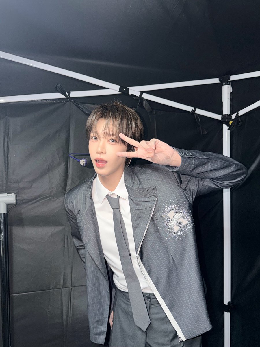AHOFonWeverse's tweet photo. 260727 | 02:14 KST 
[ 📝 #SHUAIBO wrote a post (1/3)]

🐸: I love foha forever❤️

🔗: https://t.co/EBheW4wFuG

#AHOF #아홉 #장슈아이보
#boboodod
@AHOF_official https://t.co/wvZqgWc2mZ