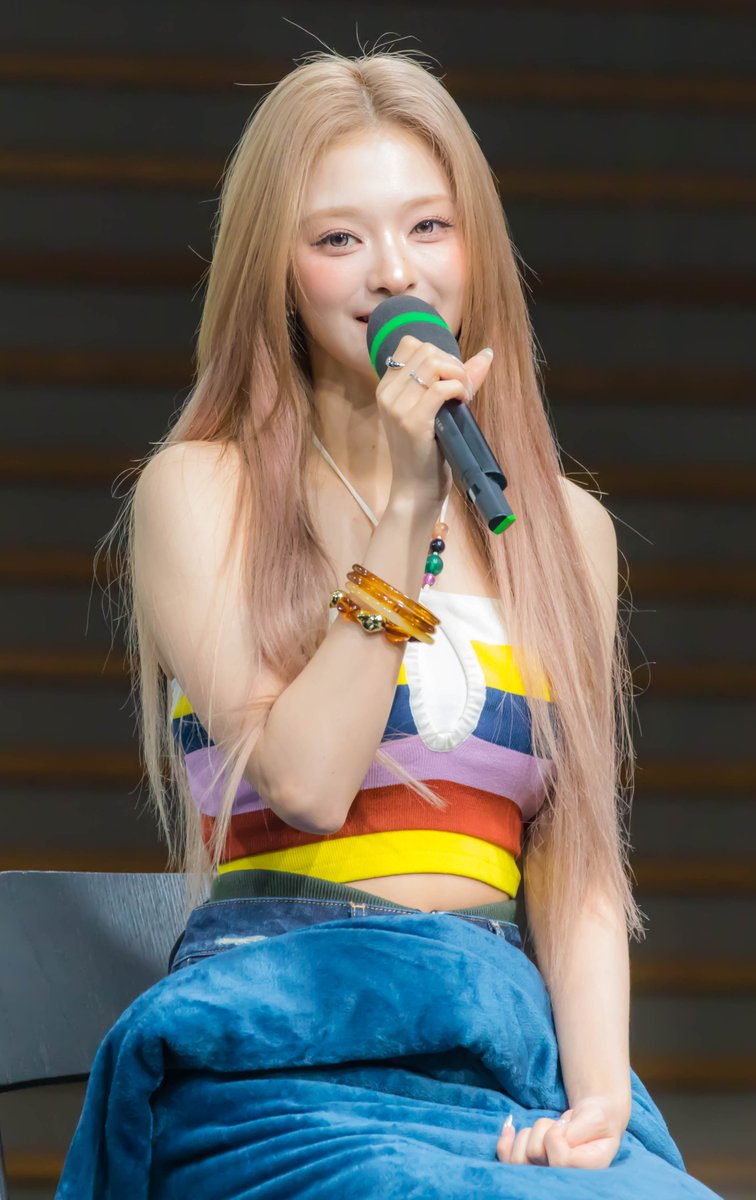 vyb11033's tweet photo. ［2026.07.25］#음중 #미팬 #VitaminME \(//∇//)\ 🩷🩷🩷
#fromis_9 #프로미스나인 #プロミスナイン
#이나경 #イ・ナギョン  #NaGyung https://t.co/6956SirzZM