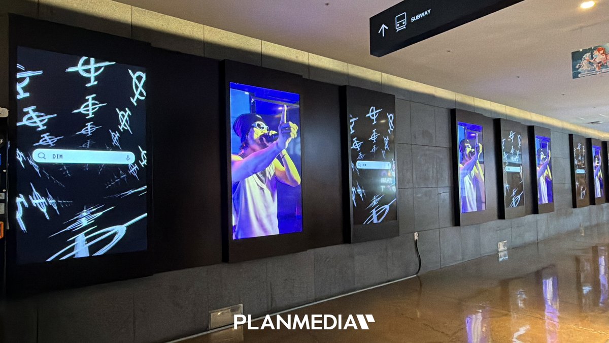 PLANMEDIA365's tweet photo. ✨💙 DIMO REX 서포트!
📢 매체 : 신촌 현대백화점 유플렉스 LED + 지하 DID 패키지
📍 위치 : 신촌 현대백화점 유플렉스
🗓️ 일정 : 2026.07.16 (1일)
📩 광고 문의
👉 https://t.co/U4dASHDkq5
#DIMOREX #유플렉스 #신촌광고 #팬서포트 #전광판광고 #PLANMEDIA https://t.co/bb8xuGh6TL