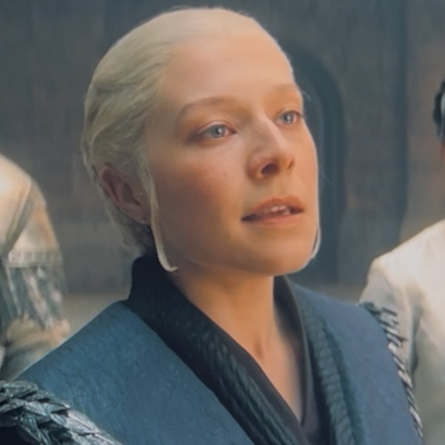 karmaenyra's tweet photo. Rhaenyra the queen that you are #hotd https://t.co/kP7gzPdBs6