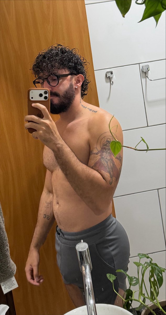 Jandreneto's tweet photo. Noite de domingo e muito descanso 😮‍💨 https://t.co/EvqJMnDaaO