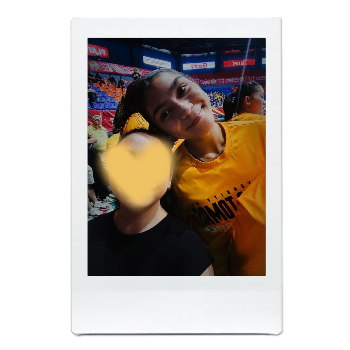 cashew_rae's tweet photo. AV HAWAK MO AKO SA LEEG🛐🛐🛐 https://t.co/MM3fauoHDO