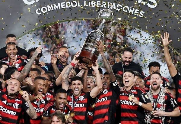emarcco's tweet photo. @futebol_info Como o Flamengo não é todo mundo.... https://t.co/yHInUvF5U5