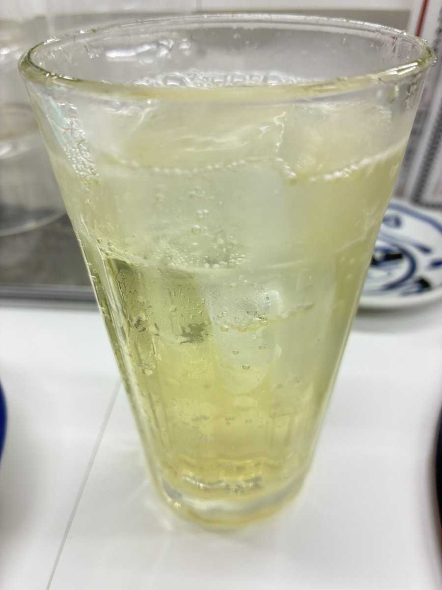 downtown_middle's tweet photo. 用事が終わったので朝飲み！ https://t.co/sBoV9n3r3S