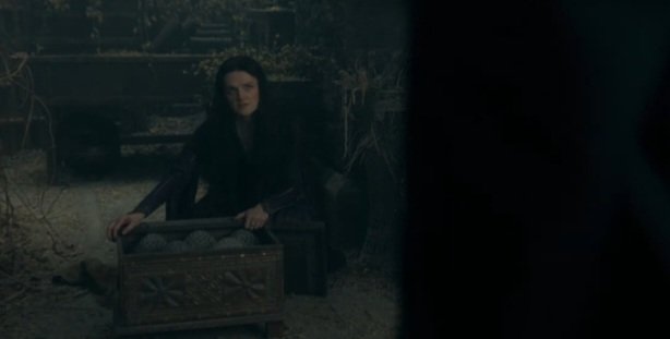 Targ_Loyalist's tweet photo. Another amazing lore drop moment. Alys Rivers mentions Queen Rhaena Targaryen, who once lived at Harrenhal in grief and isolation, and she mentions that her dragon Dreamfyre laid eggs there. Probably the first ever mention of Rhaena 'Queen in the West' in the show canon, LOVE IT!! 
#HouseOfTheDragon