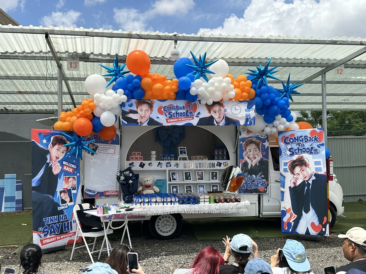 GouStation's tweet photo. ✨ 𝐂𝐎𝐍𝐆𝐁𝐚𝐜𝐤 𝐭𝐨 𝐒𝐜𝐡𝐨𝐨𝐥 - 𝐒𝐭𝐫𝐚𝐢𝐠𝐡𝐭 𝐭𝐨 𝐒𝐩𝐨𝐭𝐥𝐢𝐠𝐡𝐭 ✨

Project by Mekongriver - CONGB 1st Vietnamese Fanpage
#CONGB #CONGBTinhHaSayHi #TinhHaSayHi

✨Thank you for having me🧸
#GMEnt #Goustation #Supporttruck https://t.co/lU1v7VkSuh