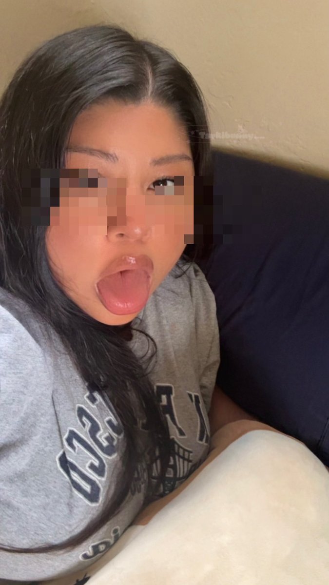 tsukibunny__'s tweet photo. Guys I’m ovulating https://t.co/7bkaVyiBnx