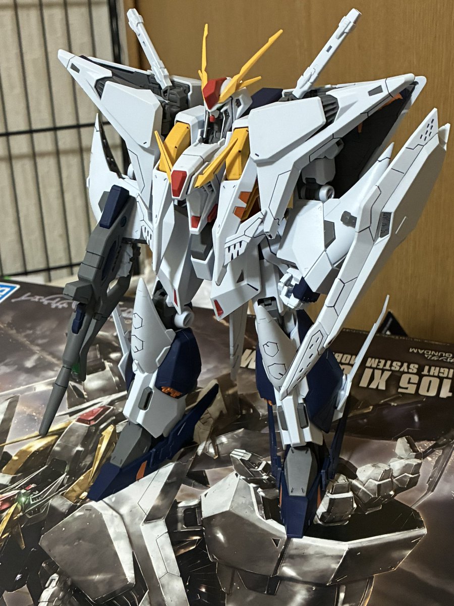 8khjw's tweet photo. 初めてトップコートしたけど結構違って見える https://t.co/8EdGW8Lmqc