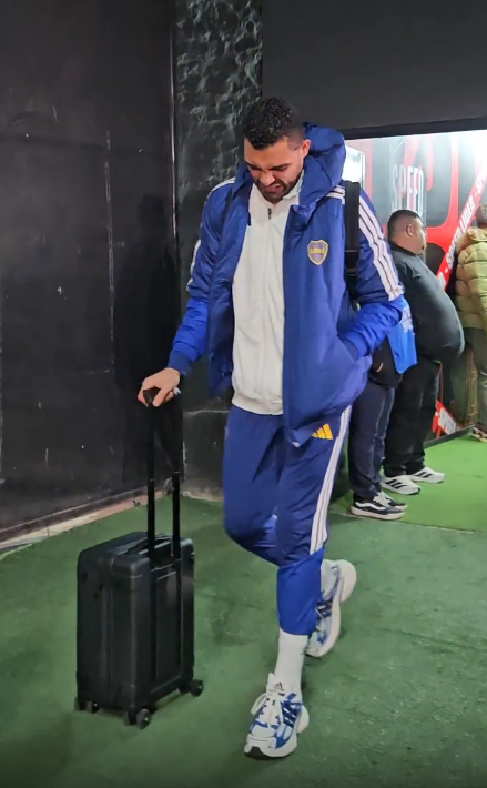 la12tuittera's tweet photo. ⚠️AHORA | Informa @augustocesar22 que ÁLVARO MONTERO terminó con una MOLESTIA FÍSICA y mañana será evaluado.

▶️El plantel vuelve a los entrenamientos por la mañana en Ezeiza.

▶️Miércoles, viaje a Chile para la recancha del jueves 21.30 vs O'Higgins en el que #Boca lidera 1-0 en 16vos de #Sudamericana.
