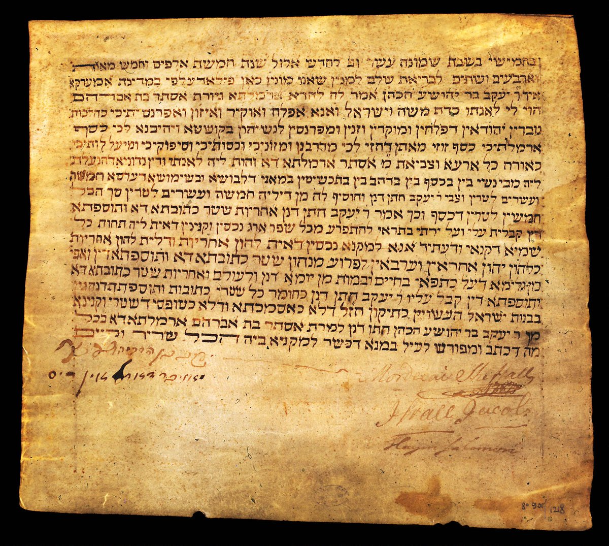 hasidicus's tweet photo. A kesubah from a 1782 Jewish wedding in Philadelphia. Haym Salomon and Mordecai Sheftall signed as witnesses. Currently in the National Library of Israel.

חתן: יעקב בר יהושע הכהן
כלה: ארמלתא גיורת אסתר בת אברהם https://t.co/RPapETLG8n