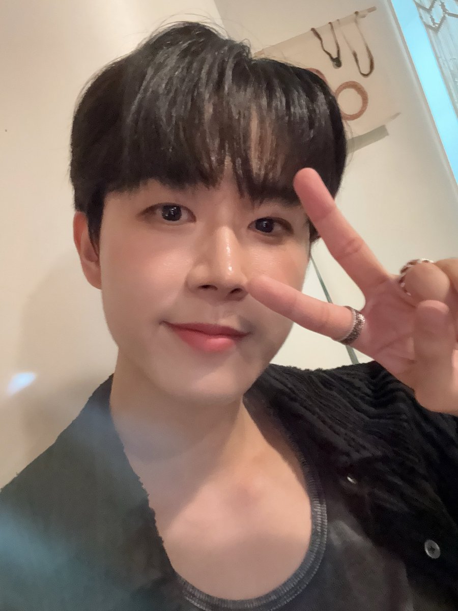 K_DH_OFFICIAL's tweet photo. 지금까지 인턴 고은호였습니다🤩 https://t.co/OQEaq1DnFy