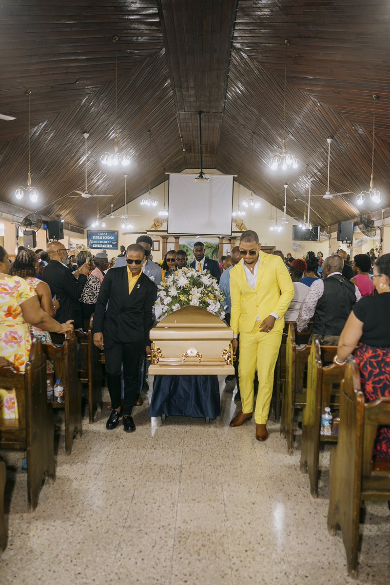 QuitePerry's tweet photo. It’s hard to put into words how grateful I am after laying my dad to rest.

Walking into the service, I wasn’t sure how I was going to get through the day. But seeing the room filled with so much love, hearing the stories, and being reminded of the impact my dad had on so many people gave me a sense of peace that I truly needed. It was a beautiful celebration of his life, and it is something I will carry with me forever. 

To everyone who attended, sent flowers, called, checked in, sent a message, or simply stopped me in public to offer a comforting word—thank you from the bottom of my heart. I haven’t had the chance to read every message yet, but please know that none of your kindness has gone unnoticed. Every prayer, every hug, every gesture of support has meant more than you’ll ever know.

Thank you for surrounding me and my family with so much love.

Dad, I know you’re resting peacefully. Heaven has gained someone truly special. You will always be loved, always be missed, and always be ONE IN A MILLION!

💛🕊️