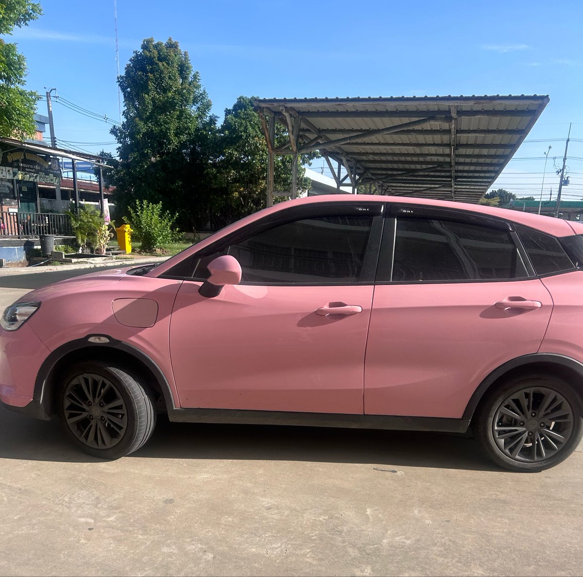 marinarousa's tweet photo. Pink taxi chance luck 🫧 https://t.co/ZQlUR6TmzC