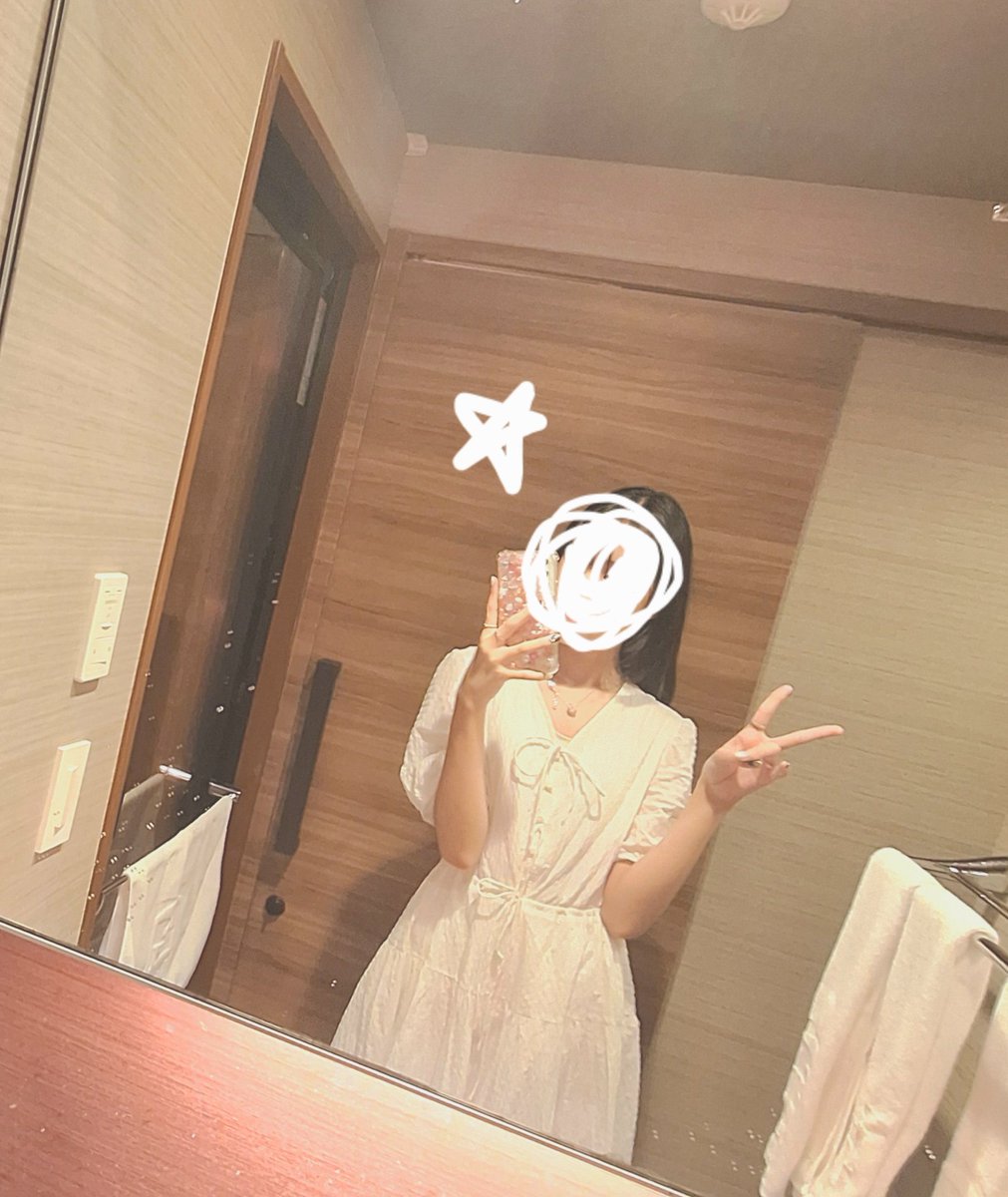 Freddy0513's tweet photo. 7 / 26 도쿄 여행 타래 ~ 🎀

새벽에 일어나서 택시타고 비행기타고 지하철타고...
+ 이 날 착장 자랑하기 ㅡ 😵‍💫⭐ https://t.co/VaBIibtVA2