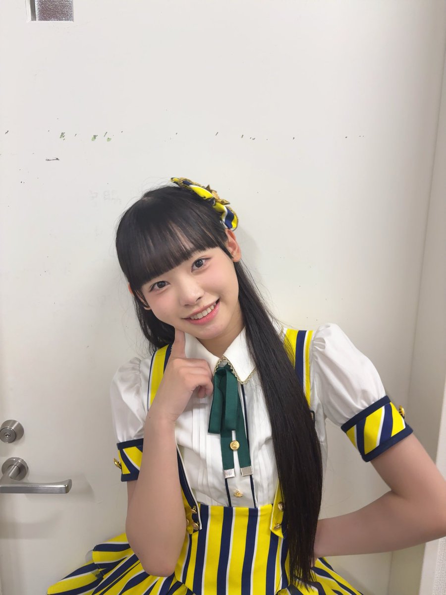 Ishikawaamiyu's tweet photo. BOSS E・ZOFUKUOKA 17LIVE HKT48劇場 ありがとうございました🙂
先輩方が作り上げてくださったこの劇場で私も皆さんの前でパフォーマンスできたことが凄く嬉しいです✨️
この劇場は出会ってまだ2年しか経っていませんがすごく沢山思い出があるのでお別れはさびしいですが、新しい劇場でも頑張ります💪 https://t.co/ltKPqyWY0R
