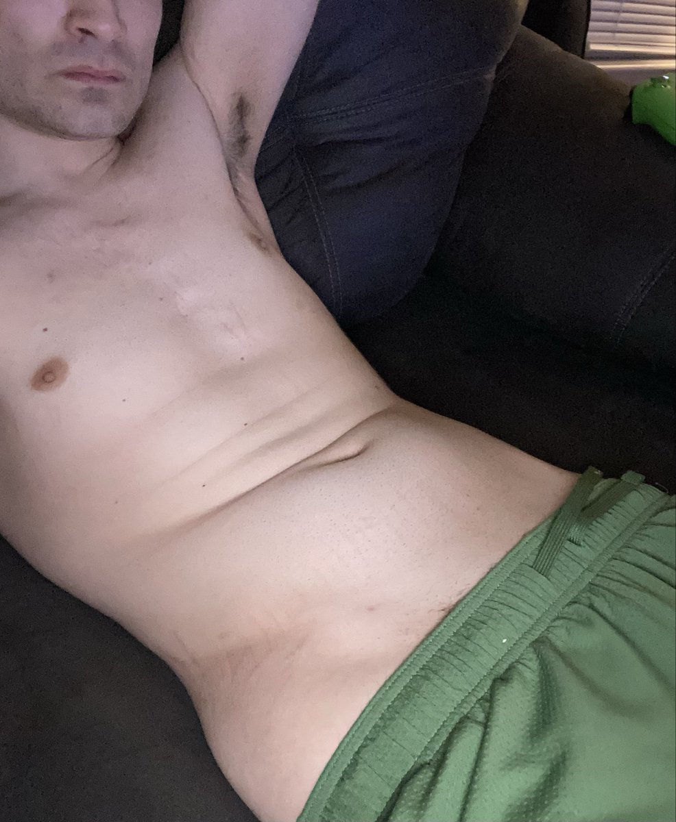 DrakeJ64's tweet photo. NSFW‼️Hit me up if you are a lady in Indiana and tryna fuck. My height is 6’2 and I’m 8 inches long (down to give out Snap)
#NSFW #DTF #DownToFuck #BigCock #BigDick #Free #Clean #meetups #Sex #Adult #Horny #pussyeater #eater #Cock #Dick #Penis #HighLibido https://t.co/HwxMaihjAP