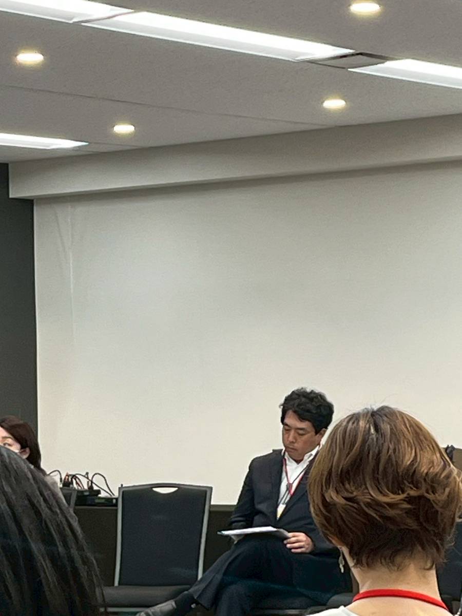 JPS_PR's tweet photo. 【日本精神分析協会 第44回 学術大会】
2026年6月13日（土）午後 13：00〜15：15

クリニカルグループ④⑤の様子です。円座形式のディスカッションは印象的だったとの感想を多くいただきました。

事例提示：鈴木菜実子（候補生）、関 真粧美（精神療法家）

https://t.co/BWXyOxuN61

#精神分析 https://t.co/BT8lDr1991