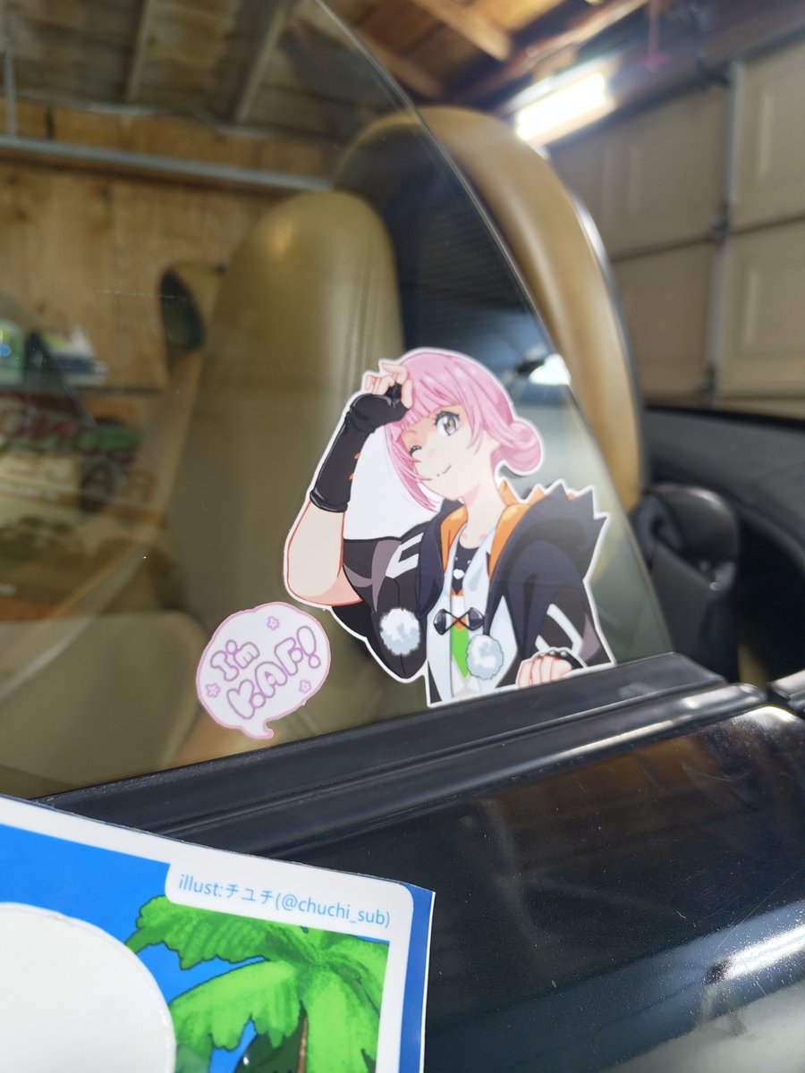 AndrewWang0220's tweet photo. @chuchi_sub 

Thank you for drawing this sticker! Just stuck it to my Porsche and KAF is so cute🥺

#花譜 https://t.co/F2SufqKgy4