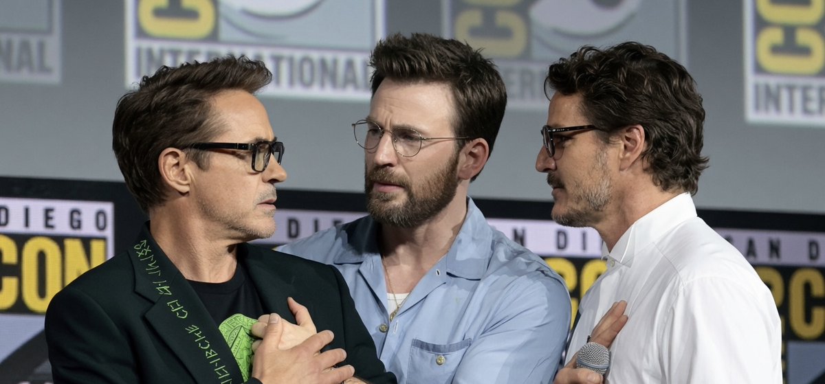 TonyEStark1964's tweet photo. Me trying to avoid problems and Steve judging me. "It wasn't my fault, Steve. He approached!" #stony #stevetony #sdcc https://t.co/pAxQHq5eYF