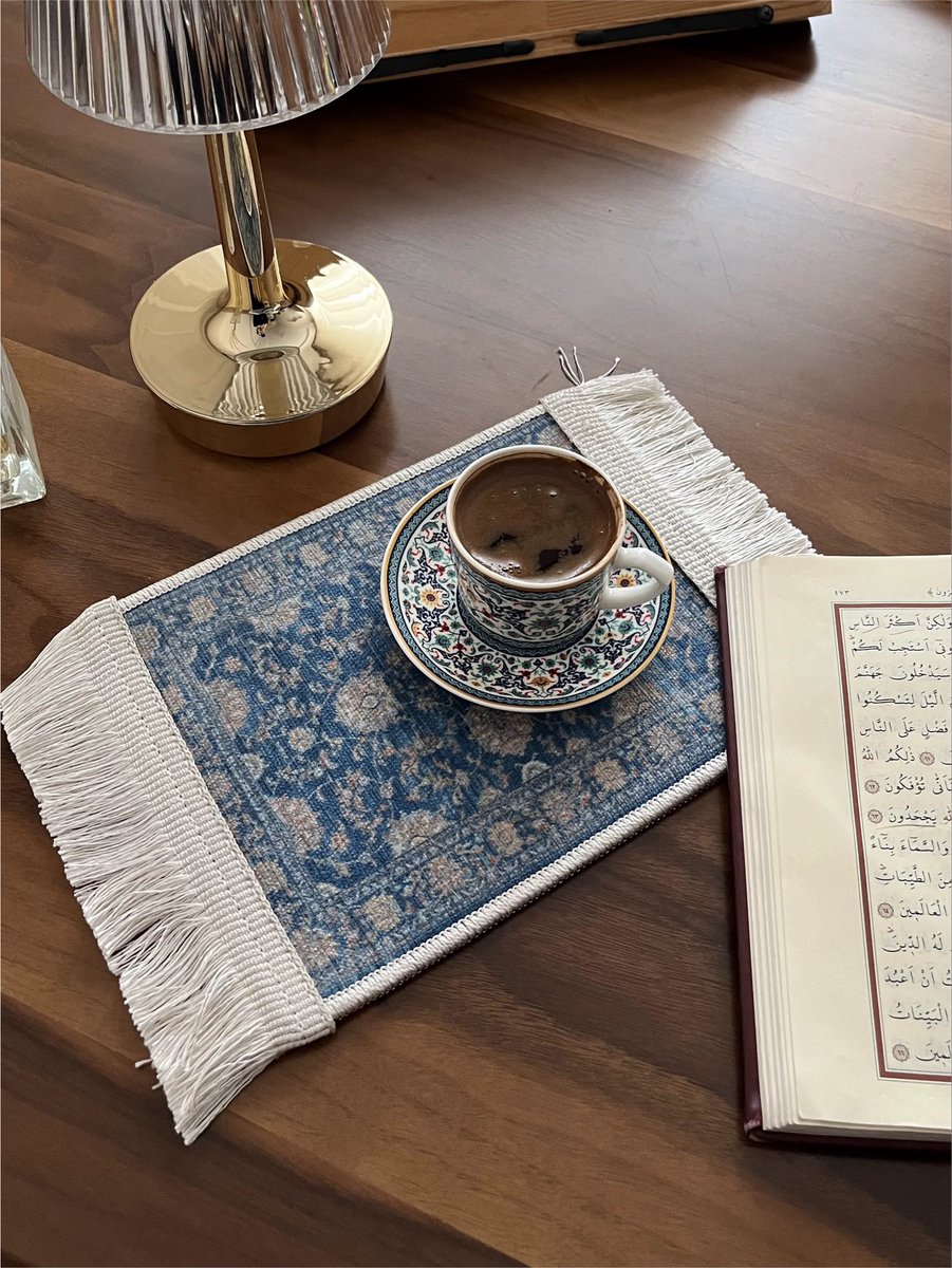 300moods's tweet photo. obsessed with those mini persian rugs https://t.co/hg6qlsIlhv