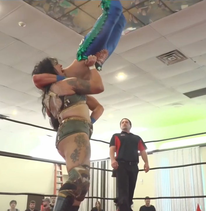 NVhowlingWolves's tweet photo. #JCWHouse
The World's Strongest Gnome Gabby
๐๐ฅณ @the_gnomie 's
strength on DISPLAY!!!
๐ @JerseyCW on TrillerTV https://t.co/xhpnzKtTlT