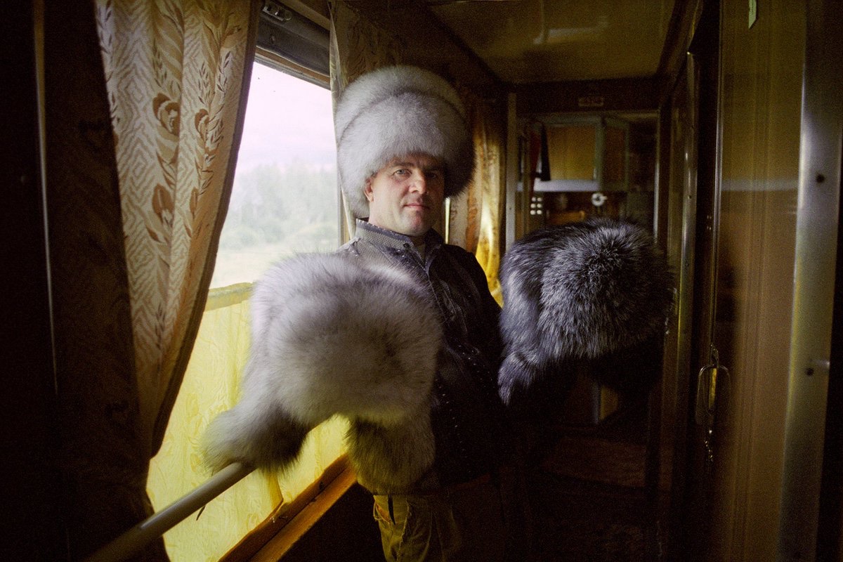 eyeonaxis's tweet photo. 'Transiberiana' A travel on the Trans Siberian Railway, the longest in the world. Russia, 1999, by Marco Pesaresi https://t.co/9CDiby1ibc