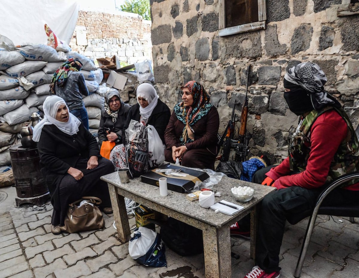migferhaber's tweet photo. DEM'li Tuncer Bakırhan: “Bu yasayla birlikte ne gerilla anneleri ağlayacak ne asker anneleri ağlayacaktır.” https://t.co/thoKgvubJm