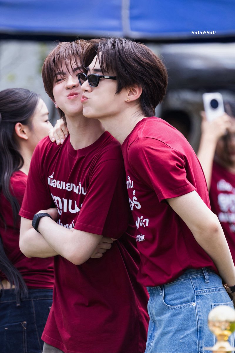 NAPnSNAP's tweet photo. อินทัชชอบคุณจุ่มแก้มกันน 😙😙

YourTuber Worship
#บวงสรวงYourtuber
#TleFirstone #เติ้ลเฟิร์สวัน  
#TLE_mtm #Firstone https://t.co/GqdtzMEeDp