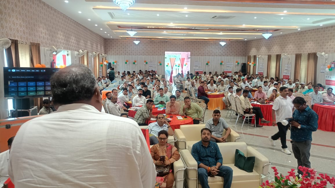 CDOKNJ's tweet photo. आज दिनांक 27.07.2026 को शिक्षा विभाग अन्तर्गत समग्र शिक्षा निपुण भारत मिशन के तहत निपुण संकल्प कार्यशाला का आयोजन किया गया।
@UpRuralDev 
@dm_kannauj 
@KannaujDio https://t.co/hiWauzGdmS