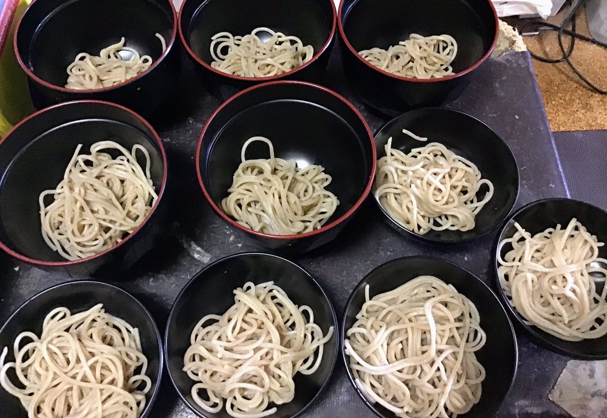 TatsukoK's tweet photo. 今日の昼食！
わんこ蕎麦…。
#tabephoto https://t.co/EVEx62WLqQ
