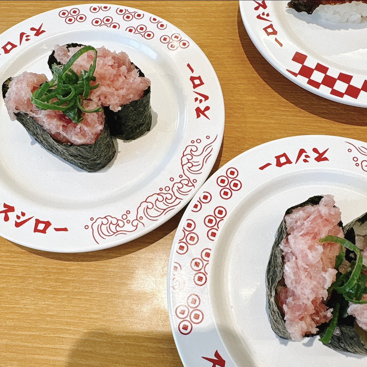 MnemaU's tweet photo. 今日のお昼でした。だってお腹ぺこぺこで歩いてる中目に入っちゃったら行きたくなっちゃうじゃん🤣 https://t.co/CciA5MOaIr