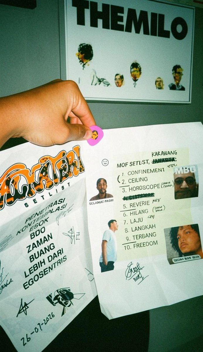 Imryn26's tweet photo. First setlist https://t.co/JK24gFwnff