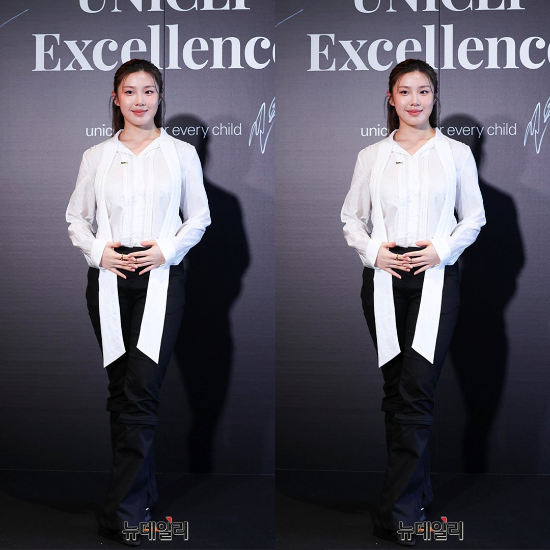 celeb_wish_list's tweet photo. ❏ WHO : #리정
❏ WHERE : 유니세프 엑설런스 캠페인
❏ BRAND : #ZAGAE #자개 #NACHE #나체
❏ ITEM : 타이드 셔츠 - 화이트, PT-01 - BLACK
❏ 출처 : 리정 인스타그램, 기사사진 https://t.co/LY0fDpVP9N