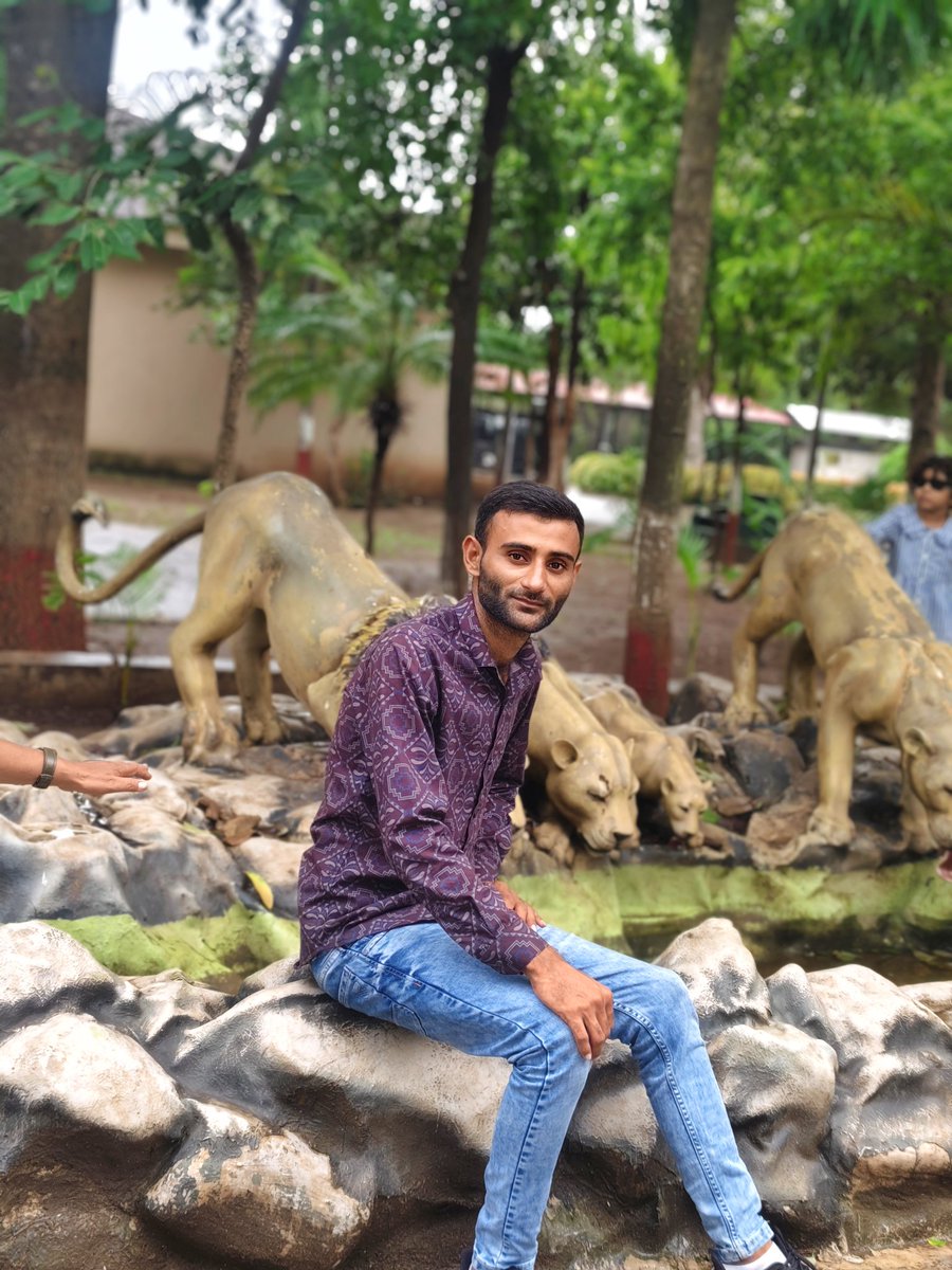 Haresh_Dhanera's tweet photo. વહેલી પરોઢિયે વનરાજોની ભોમકામાં...

આજે વહેલી સવારે સાસણ ગીર સફારીનો આનંદ માણ્યો. વનરાજની ગર્જના અને ગીર કેસરી ધરાના આ અદભૂત વાતાવરણમાં વિતાવેલી આ સવાર કાયમ યાદ રહેશે. https://t.co/YYhvh1AyIf