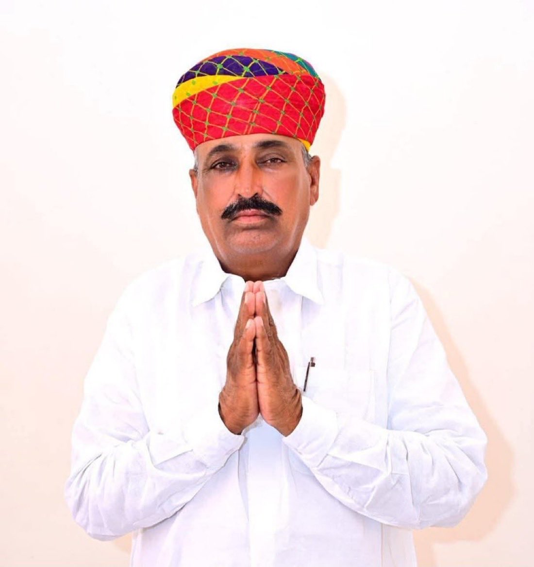 BabusRathore_'s tweet photo. खींवसर विधायक श्री रेवंतराम डांगा जी को जन्मदिवस की हार्दिक बधाई एवं शुभकामनाएं!

ईश्वर से आपके उत्तम स्वास्थ्य एवं दीर्घायु की मंगलकामना करता हूँ।

 @DangaRewant https://t.co/CQU6dQ2a9e