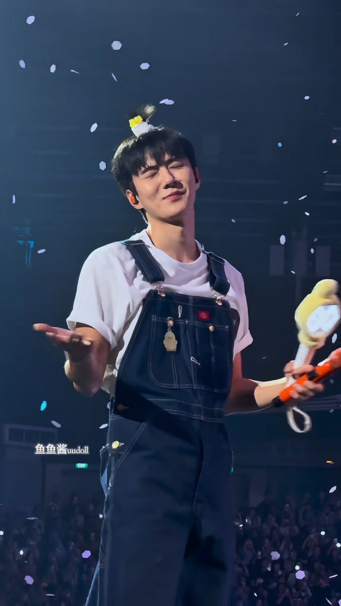 가을🧡💙 tweet media