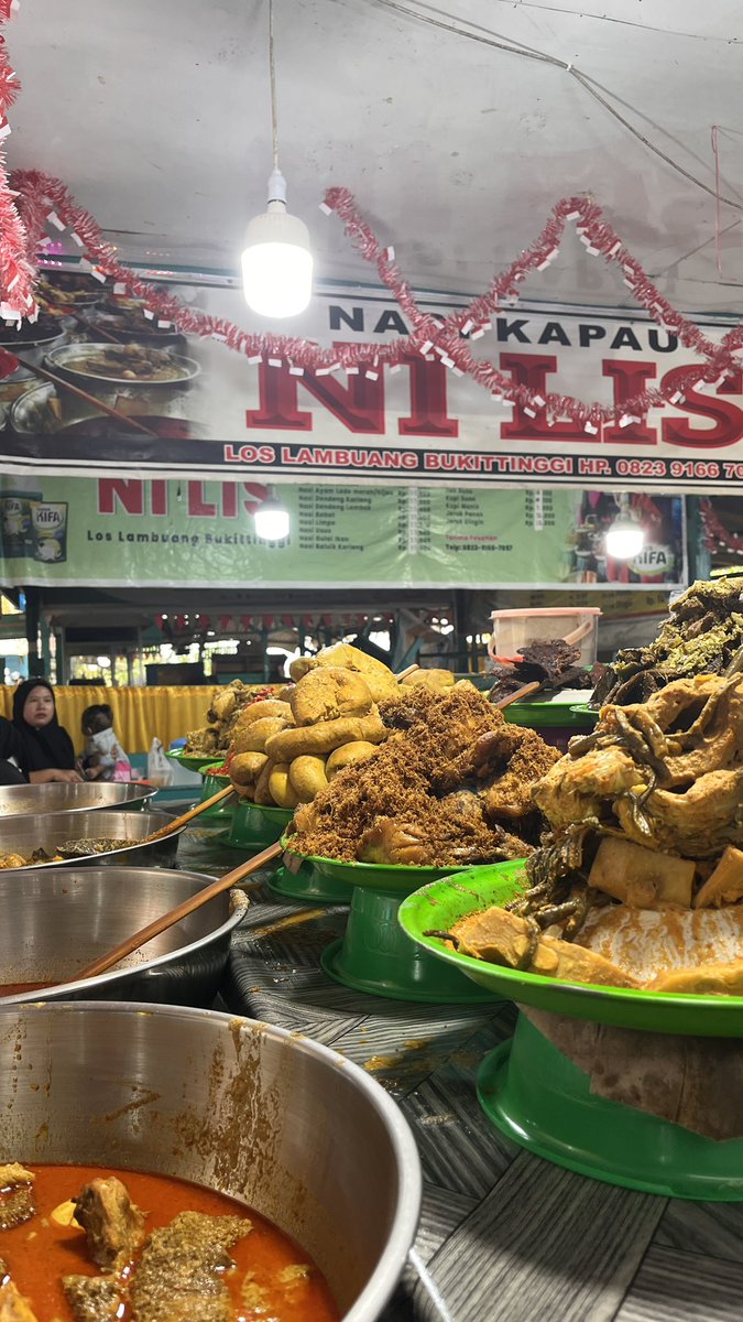 ROTI 🍫 Sedikit Gosong tweet media