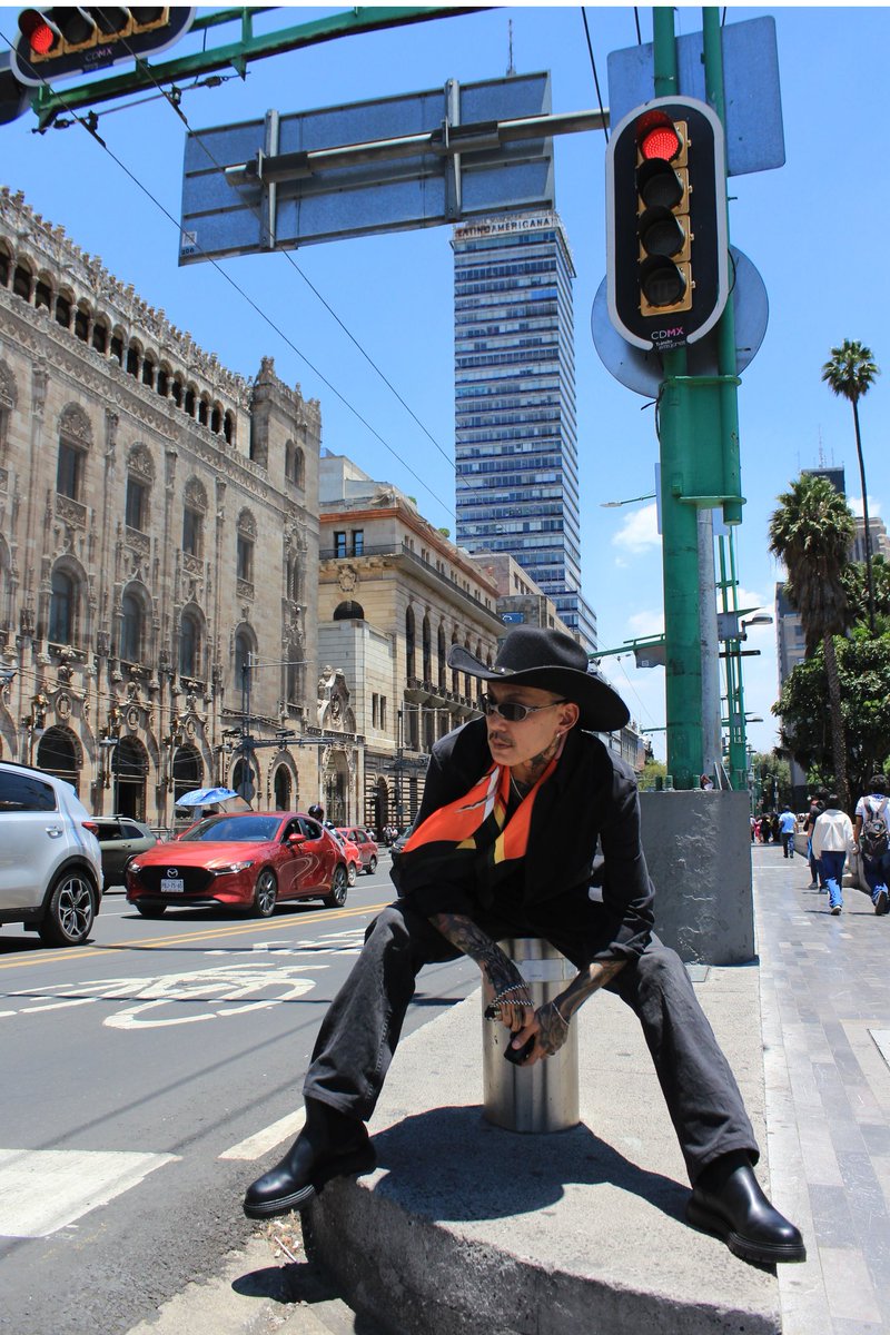 noajapones's tweet photo. CowboyCore 
📍メキシコシティ https://t.co/1ImcM1ACQl