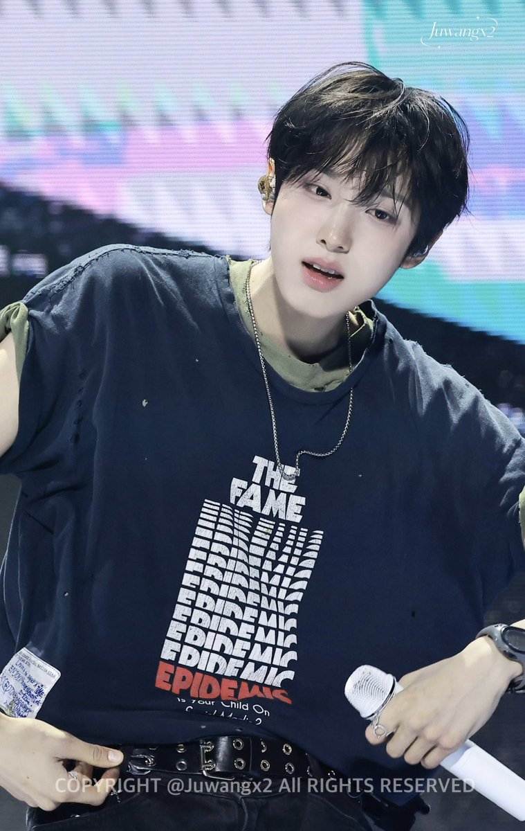 psykitschkei's tweet photo. Man he looks so whiny it’s making me go insane 😵‍💫😵‍💫😵‍💫 https://t.co/5KtF6aQhuw