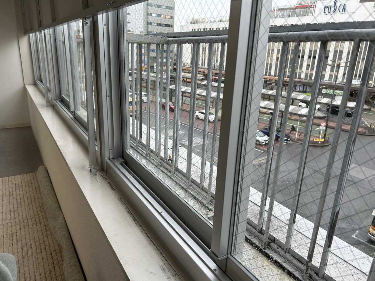 Coco_drive_'s tweet photo. CocoDriveです

S耐オートポリスお疲れ様でした！
お休み期間中、店内の窓をリフォームいたしました
営業再開に向け準備していきます

明日は15:00〜20:00の営業(*´ω｀
皆さまのご来店お待ちしております https://t.co/UCr2PonR0f