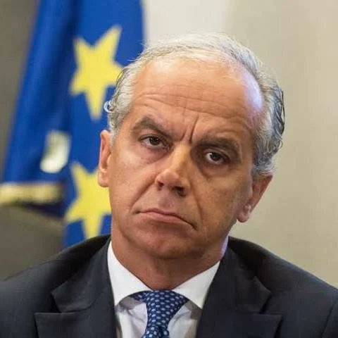 Lorenzo32843904's tweet photo. Sono al governo da quasi 4 anni ormai ma secondo loro se ci sono problemi di sicurezza ed ordine pubblico è ancora colpa della sinistra

Ok https://t.co/eUoFiXAETn