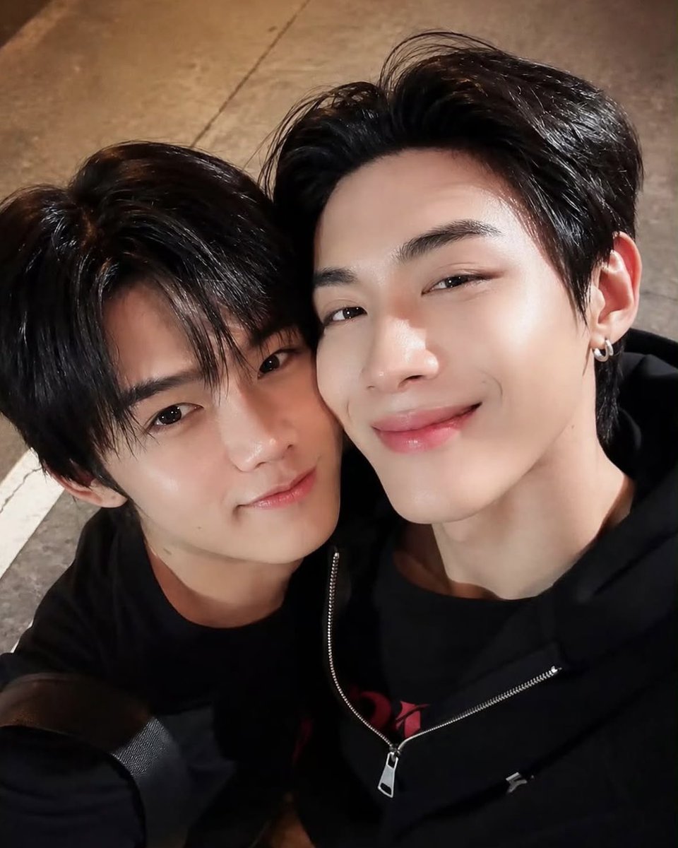 BoysLove Hub ENG tweet media