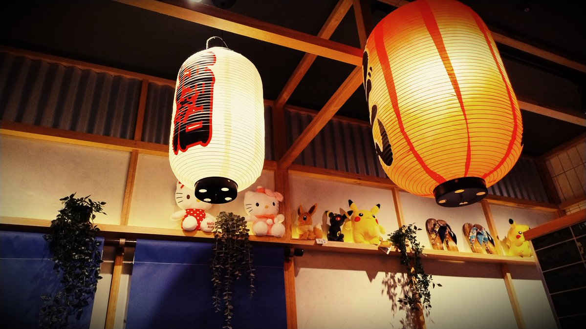 EdieMaar's tweet photo. Always appreciate a place with cool lighting https://t.co/HrS7KW1VO3