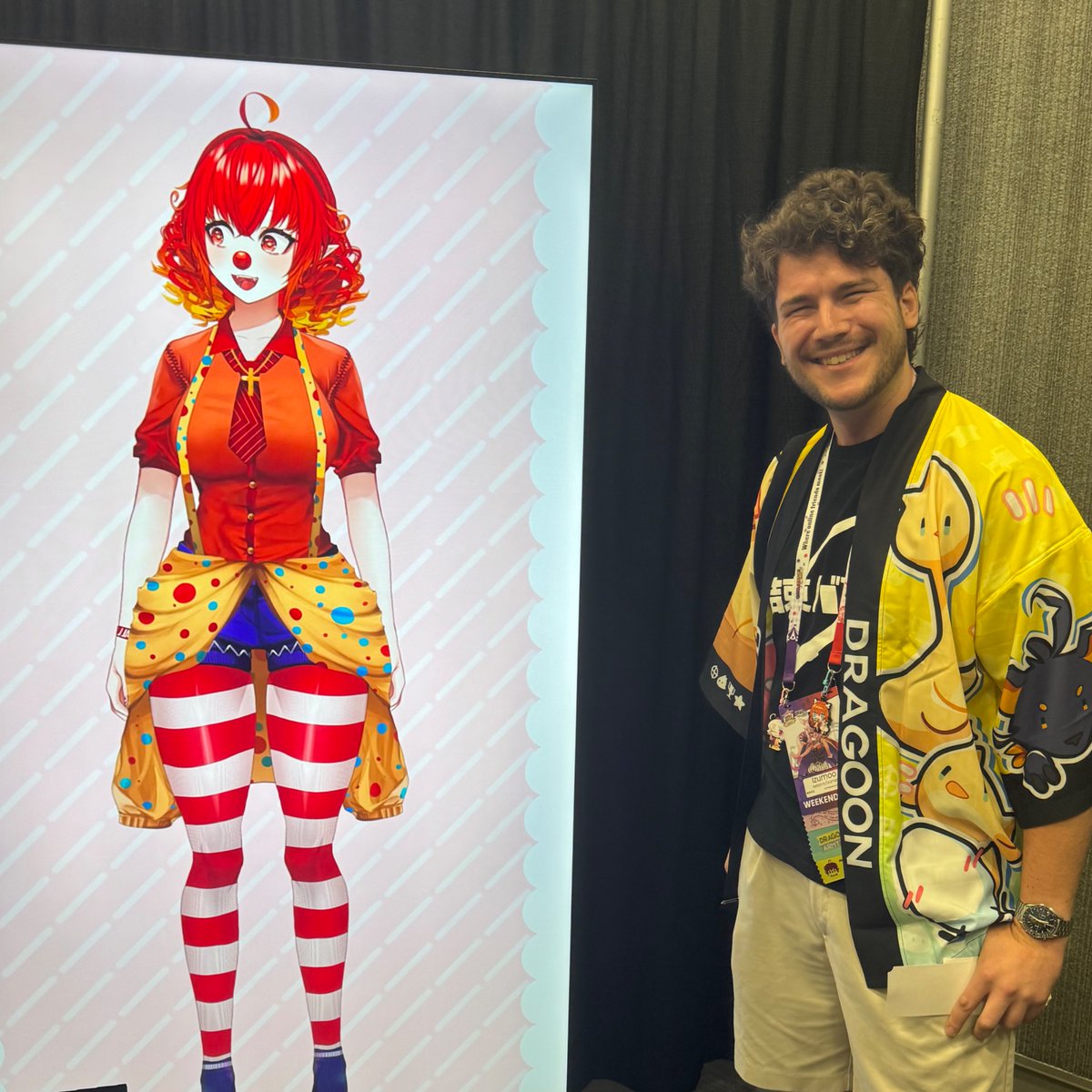 SuperToxic's tweet photo. I got to have a lovely meet and greet with the hilarious @HinaBoBinaVT at Offkai! She has a fantastic energy, and her panel “The Amazing Physical Circus” was one of my highlights for the whole weekend! Congrats to her on her new model announcement! https://t.co/T1R3AXS5Qk