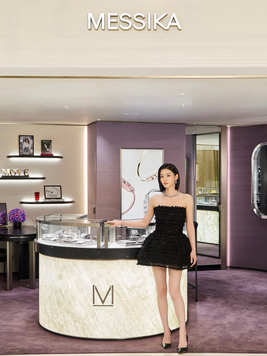 MessikaJewelry's tweet photo. Messika celebrates a new milestone in Seoul with the opening of the Shinsegae Gangnam boutique, alongside Maison Ambassador #KimYouJung. 

#Messika #MessikaAroundTheWorld https://t.co/GciyZixPLf