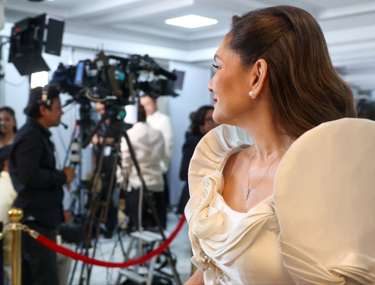 WinRiOFC's tweet photo. wedding pre-nup shoot vibes
(@WinRiOFC exclusive)

WINRI SA SONA
#WinRiSelfie https://t.co/FU3D24ljXM