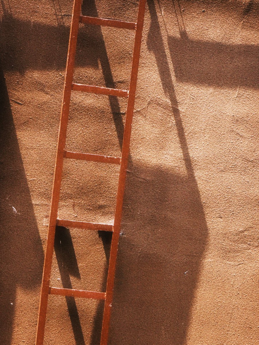 qqqq_happy's tweet photo. A rusty ladder and its shadow.

📷@Handy81259423 
#QQview 
#Photography
#Minimalism
#LightAndShadow https://t.co/2qVnfcv2OB