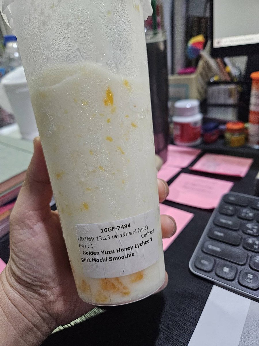 Shalalaem_Sham's tweet photo. ต้องการความสดชื่นเลยสั่ง #Chago อันนี้มากิน ชอบมากให้เป็น No.1 เลย แต่แม่แอบสงสัยนิดนึง จะสั่งผ่าน G เพราะได้ส่งฟรี แต่ไม่มีเมนูนี้ในลิสเลยต้องไปสั่งผ่าน LM เป็นเมนูเดียวที่ยังไม่มีรูปกับคนอื่นเค้า 😆ถึงชื่อจะยาวแต่อร่อยแสงออกปากนะฮะ

#Ormkornnaphat‌ #ออมกรณ์นภัส
@ormmormm https://t.co/q5yjJWrMO8
